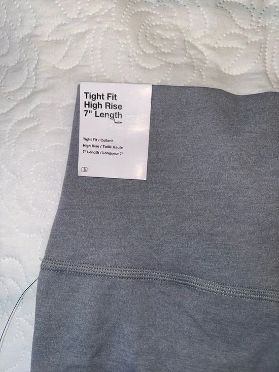 Nike Women's Gray High-Waist Bike Shorts - Picture 5 of 7